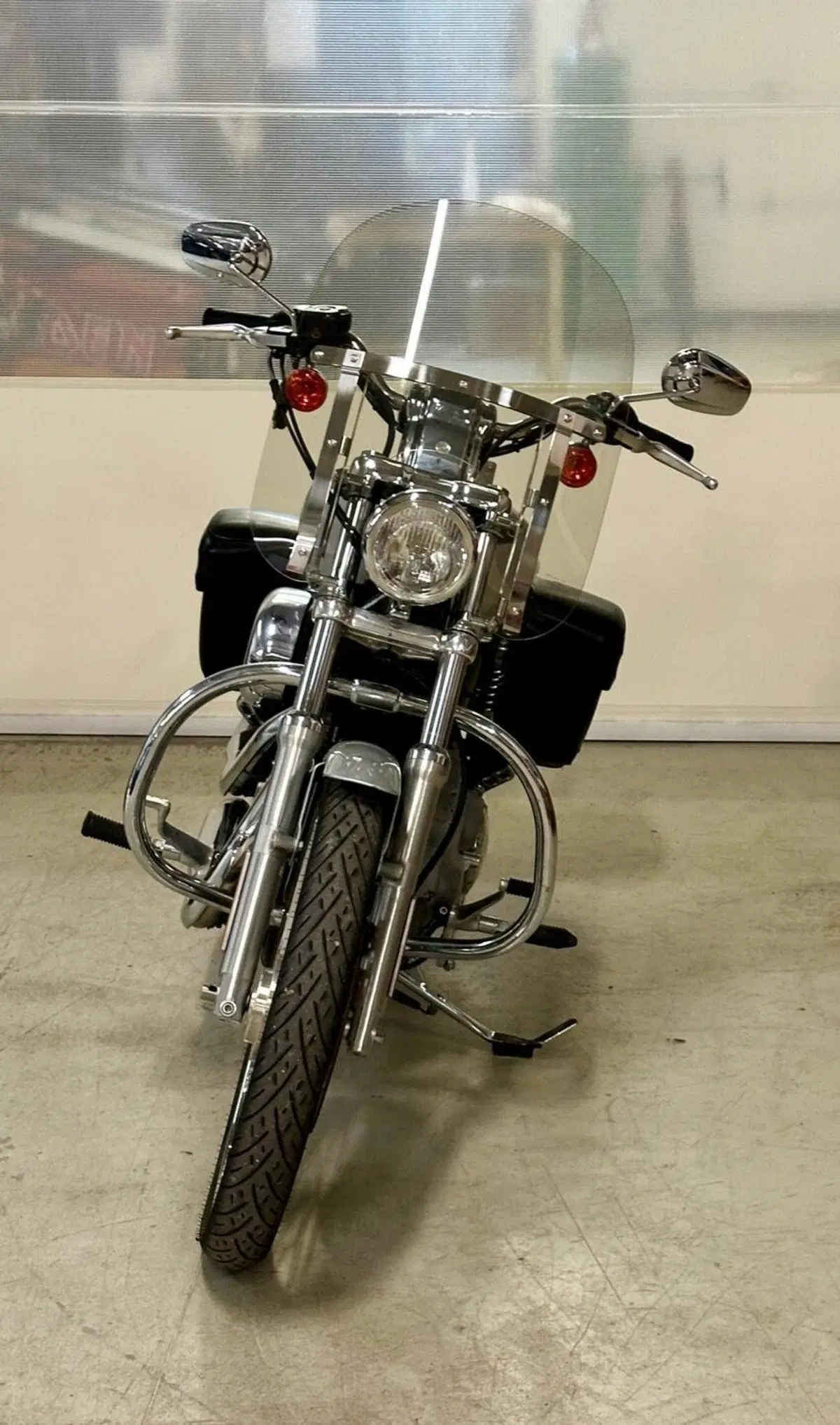 Harley-Davidson 883 Custom (2001 - 05) - XL 53C (2)