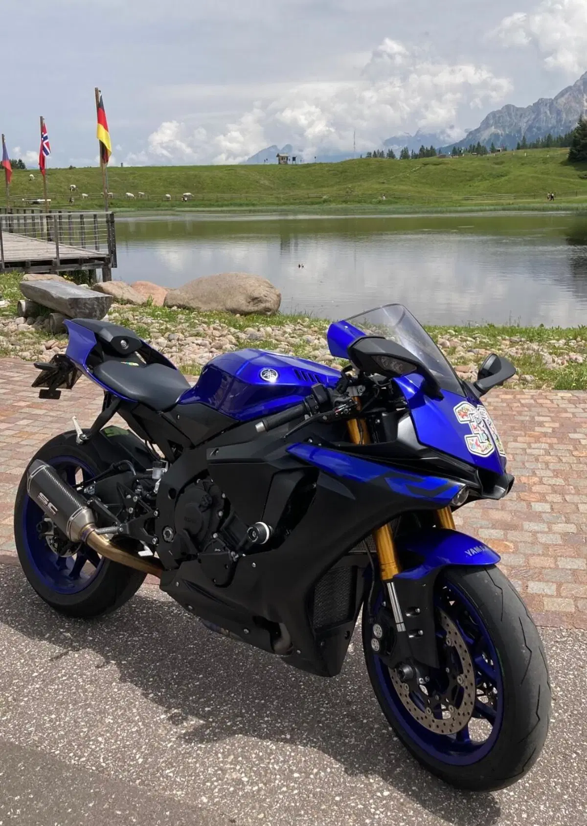Yamaha YZF R1 (2017 - 19) (8)
