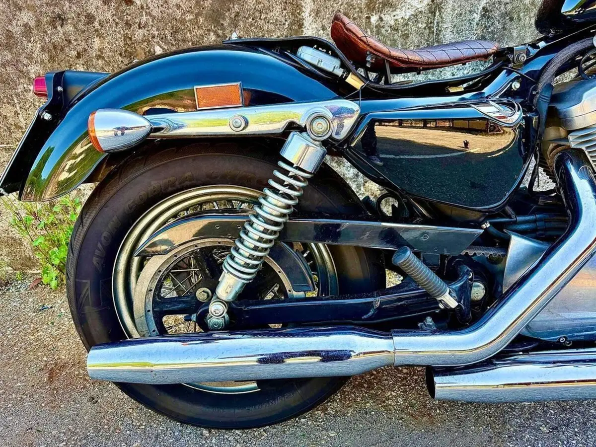 Harley-Davidson 883 (2006 - 07) - XL (8)