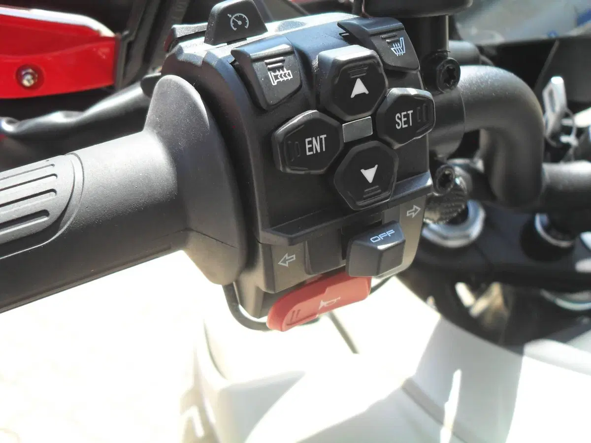 Benelli TRK 902 Xplorer (2026) (6)