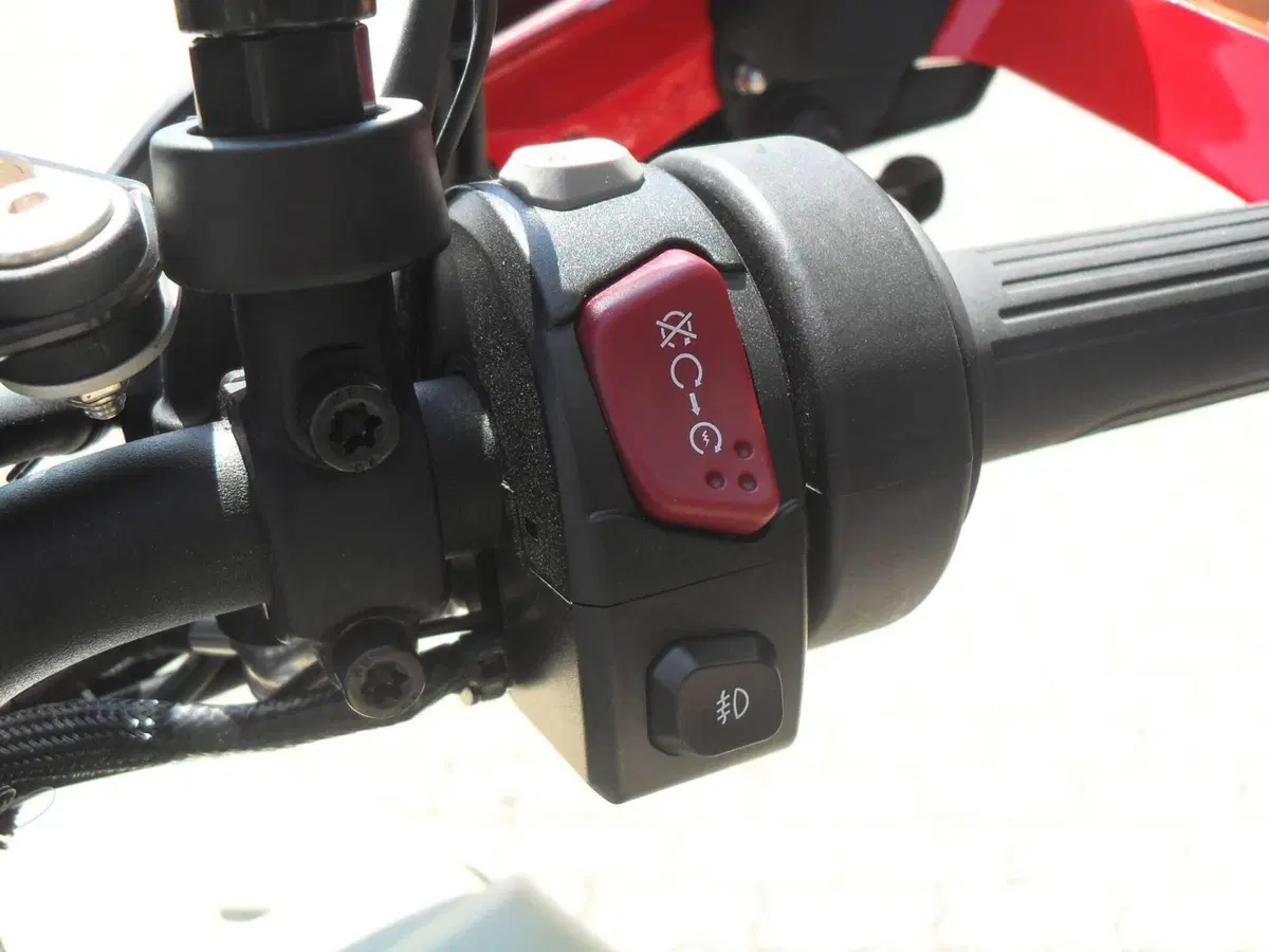 Benelli TRK 902 Xplorer (2026) (7)