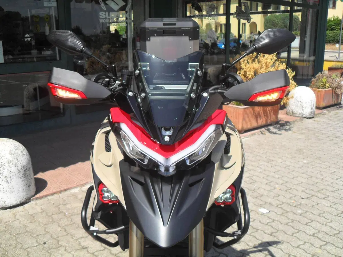Benelli TRK 902 Xplorer (2026) (8)