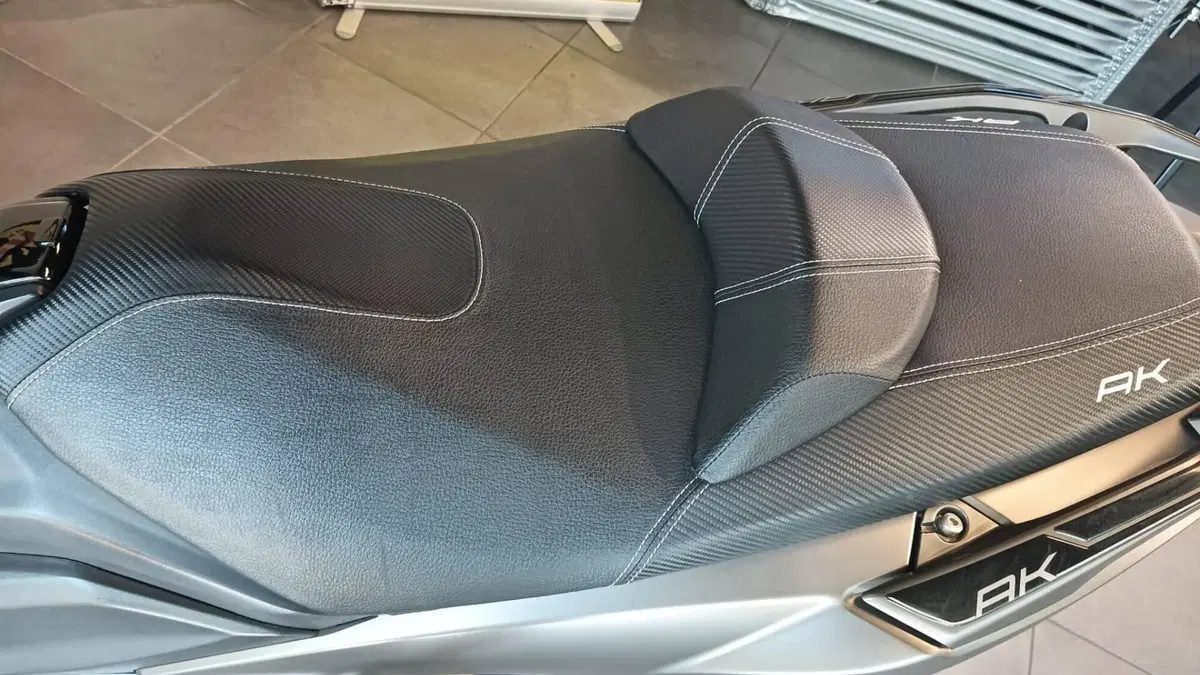 Kymco AK 550 ETS (2021 - 26) (8)