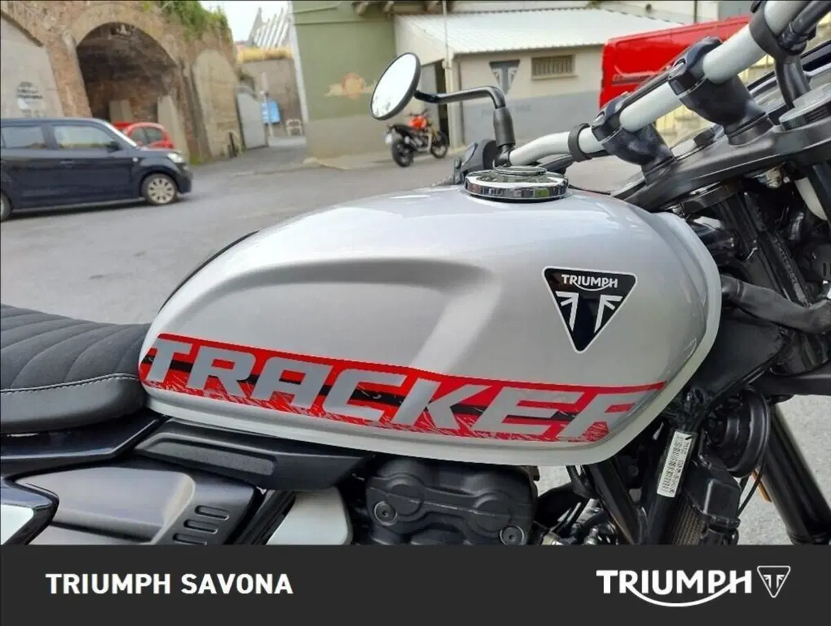 Triumph Tracker 400 (2026) (4)
