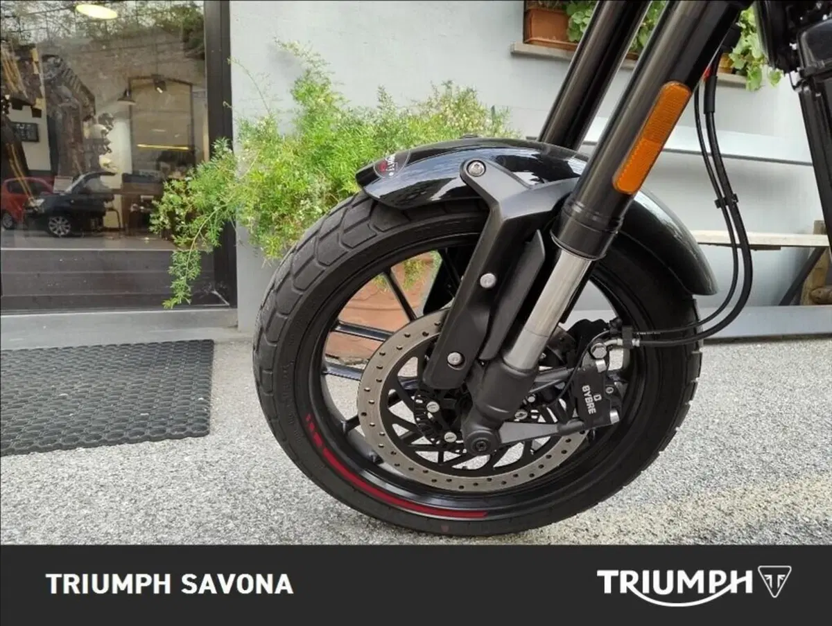 Triumph Tracker 400 (2026) (6)