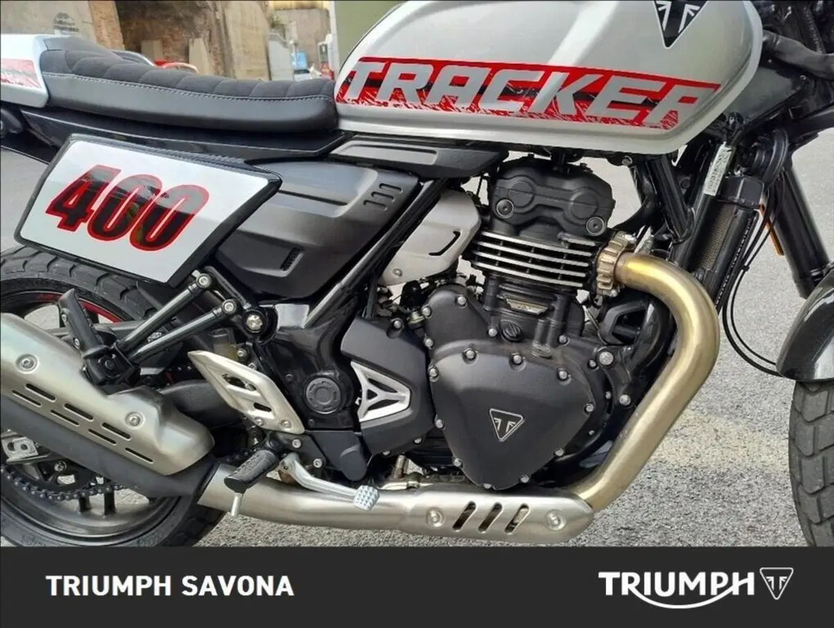 Triumph Tracker 400 (2026) (9)