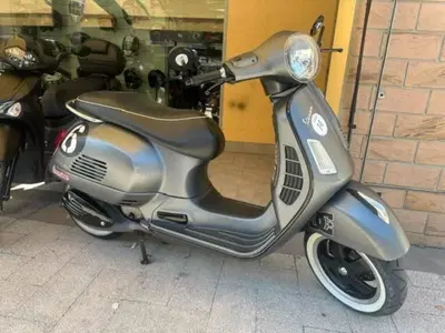 Vespa GTS 125 Super (2008 - 16) usata