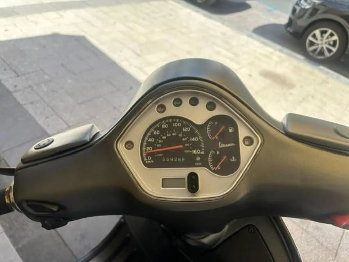 Vespa GTS 125 Super (2008 - 16) (5)