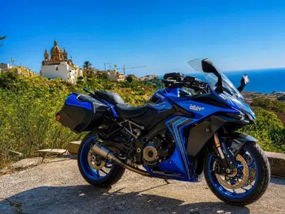 Suzuki GSX-S1000GT (2022 - 24) usata