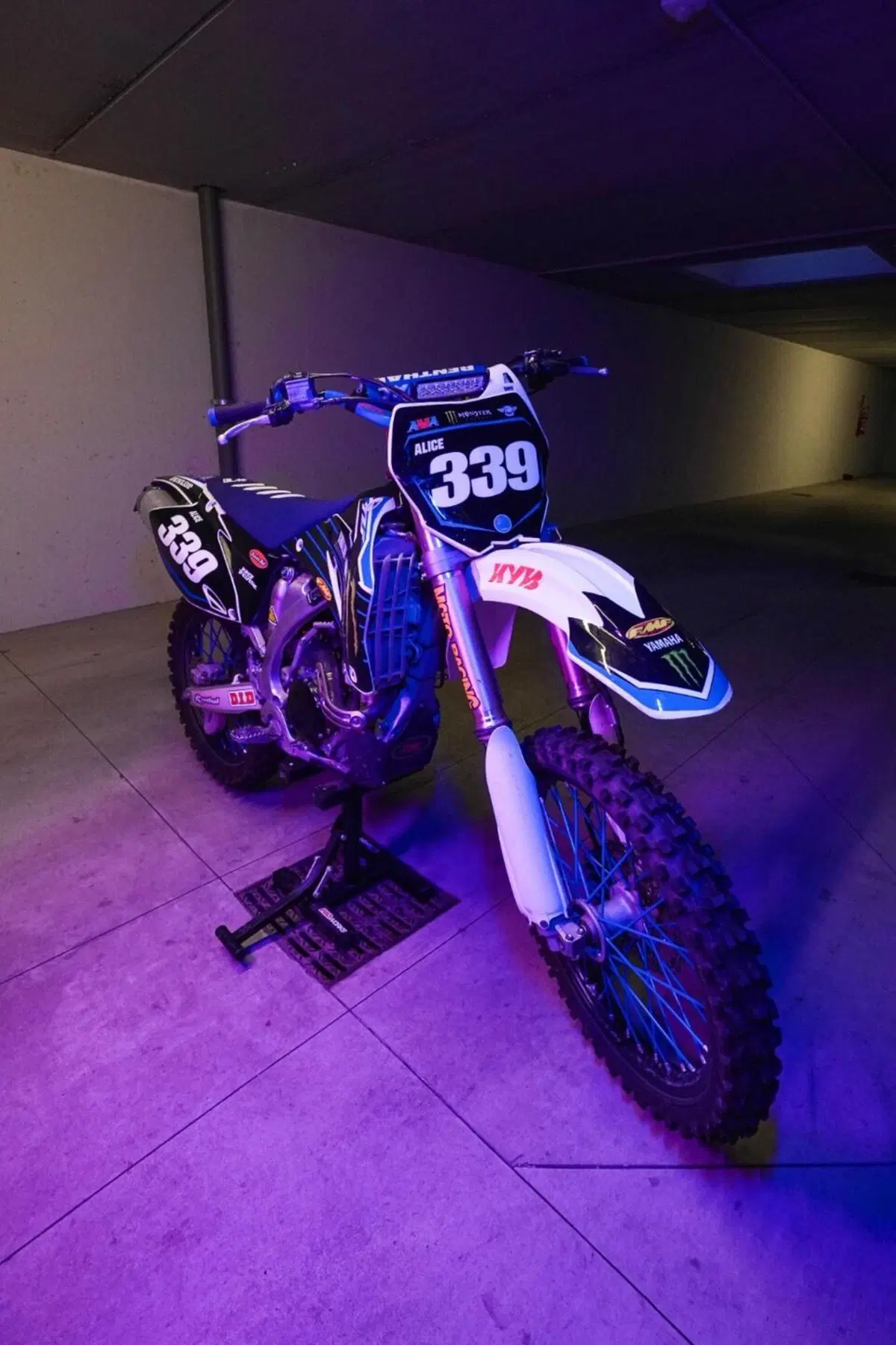 Yamaha YZ 250 F (2024) (2)