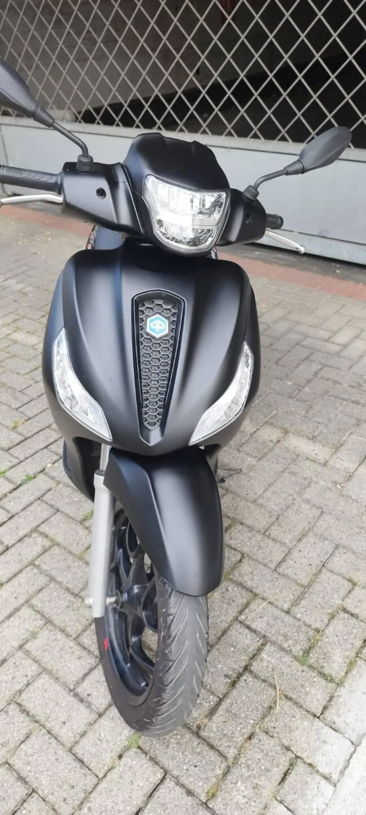 Piaggio Medley 125 S ABS (2021 - 24) (2)