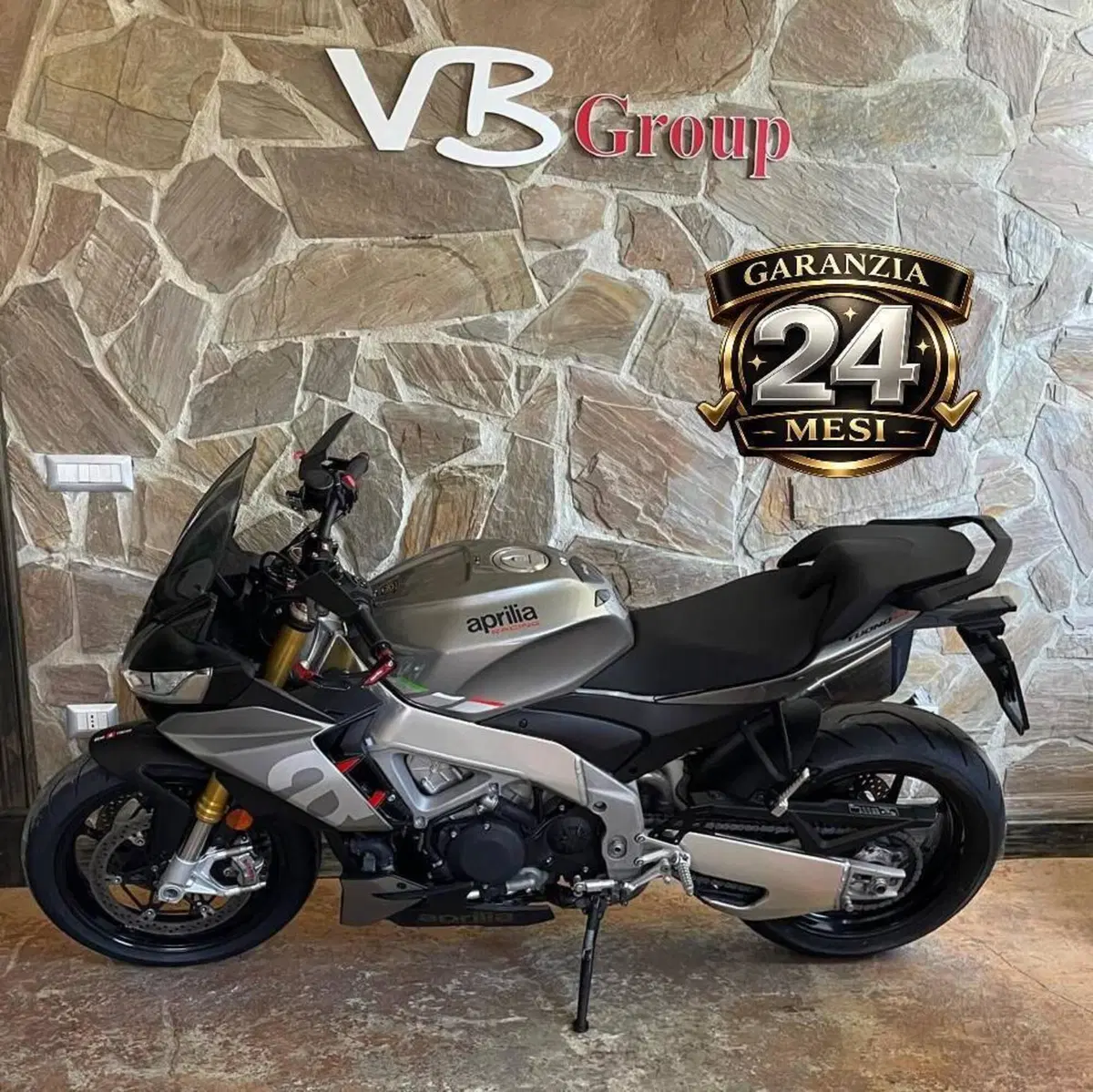 Aprilia Tuono V4 (2021 - 24) (7)
