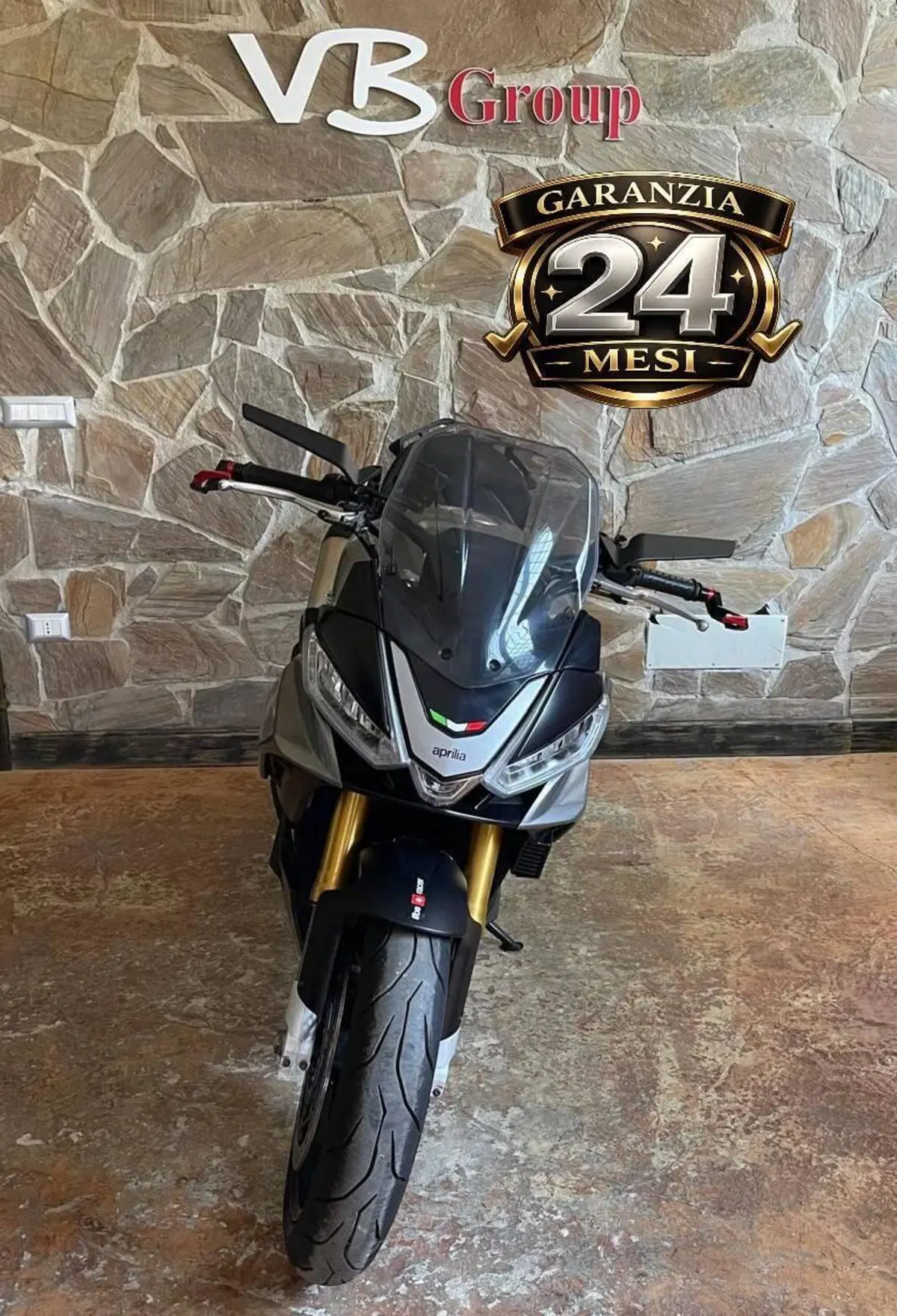 Aprilia Tuono V4 (2021 - 24) (2)