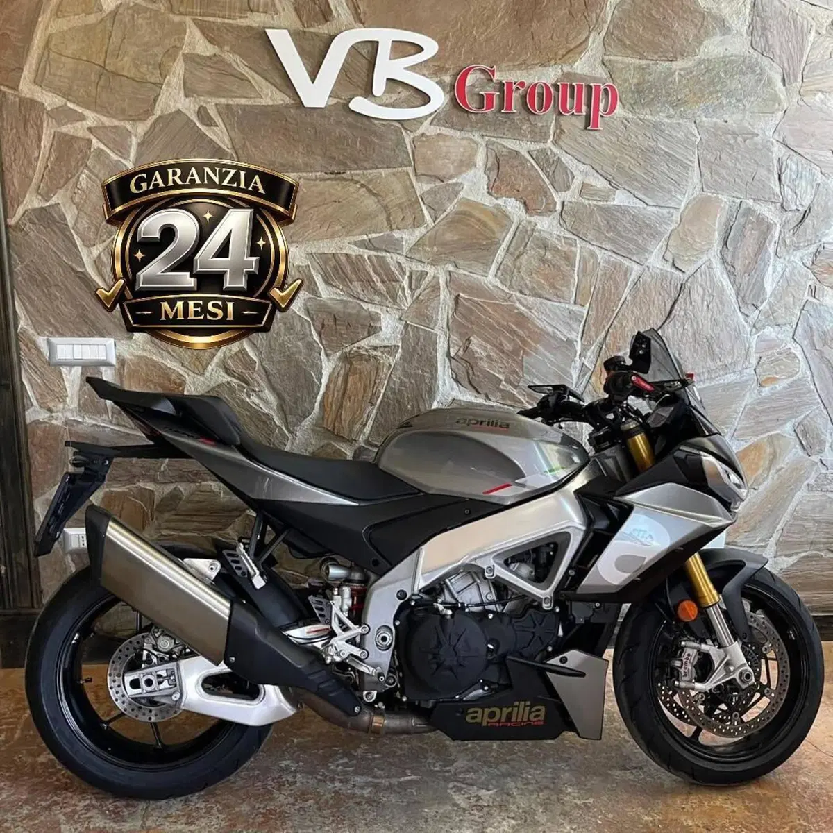 Aprilia Tuono V4 (2021 - 24) (8)
