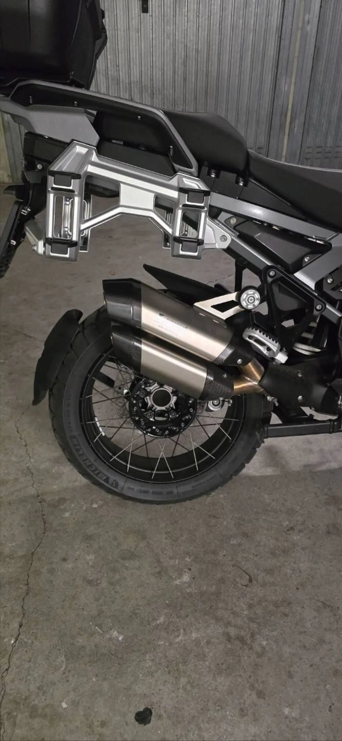 Bmw R 1300 GS Adventure Triple Black (2025 - 26) (19)