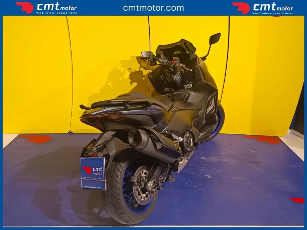 Yamaha T-Max 560 (2022 - 24) (2)