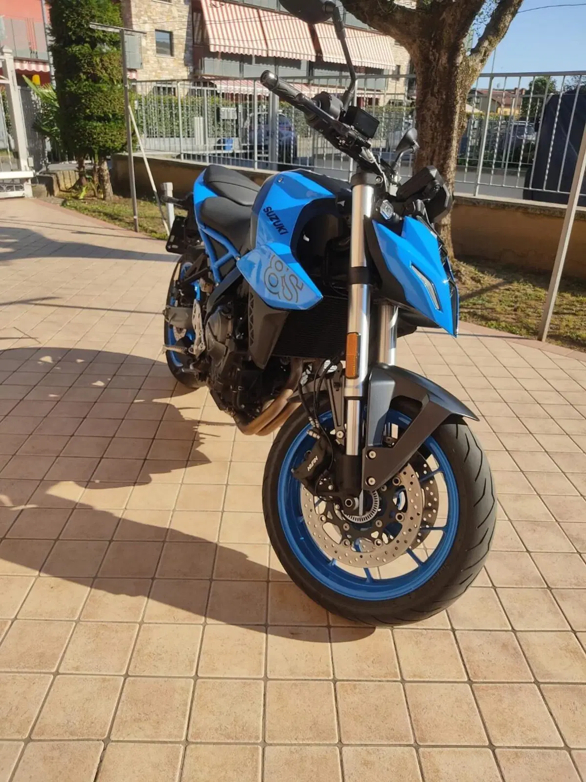 Suzuki GSX-8S (2023 - 24) (4)