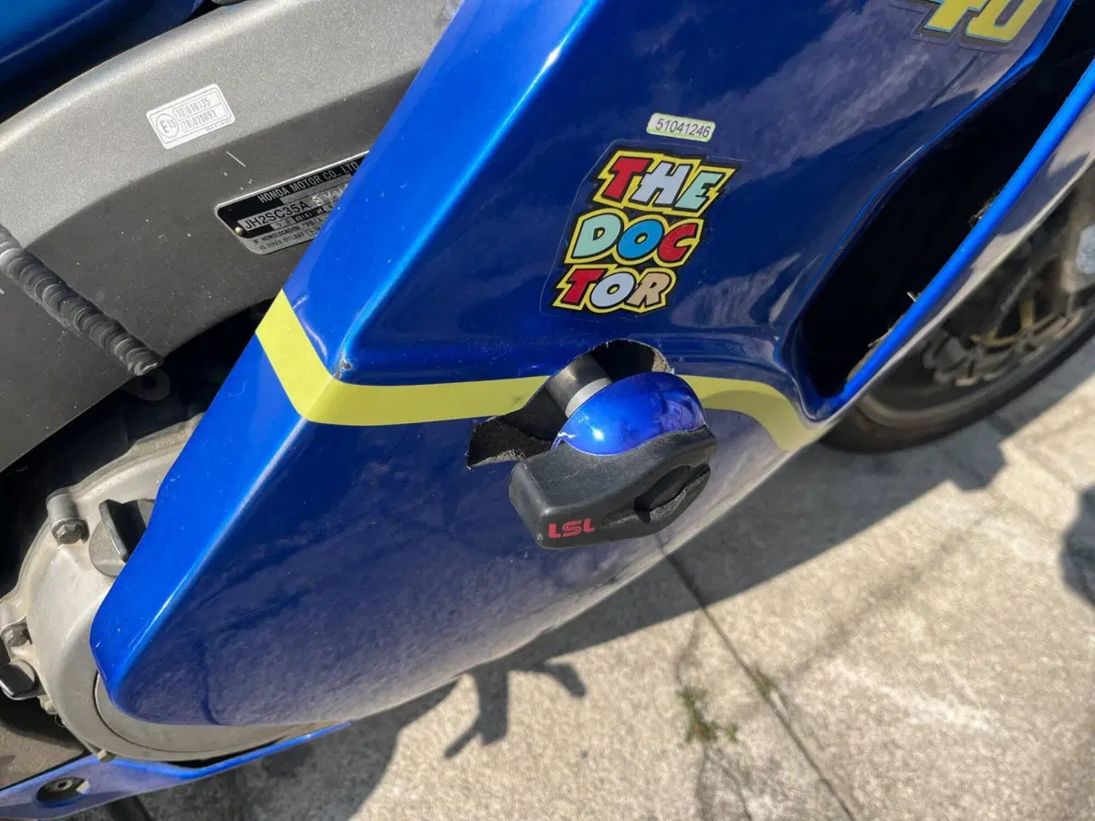 Honda CBR 1100 XX Superblackbird (1999 - 00) (12)