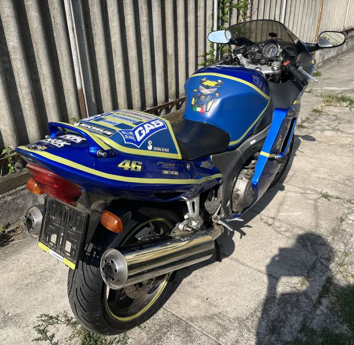 Honda CBR 1100 XX Superblackbird (1999 - 00) (13)