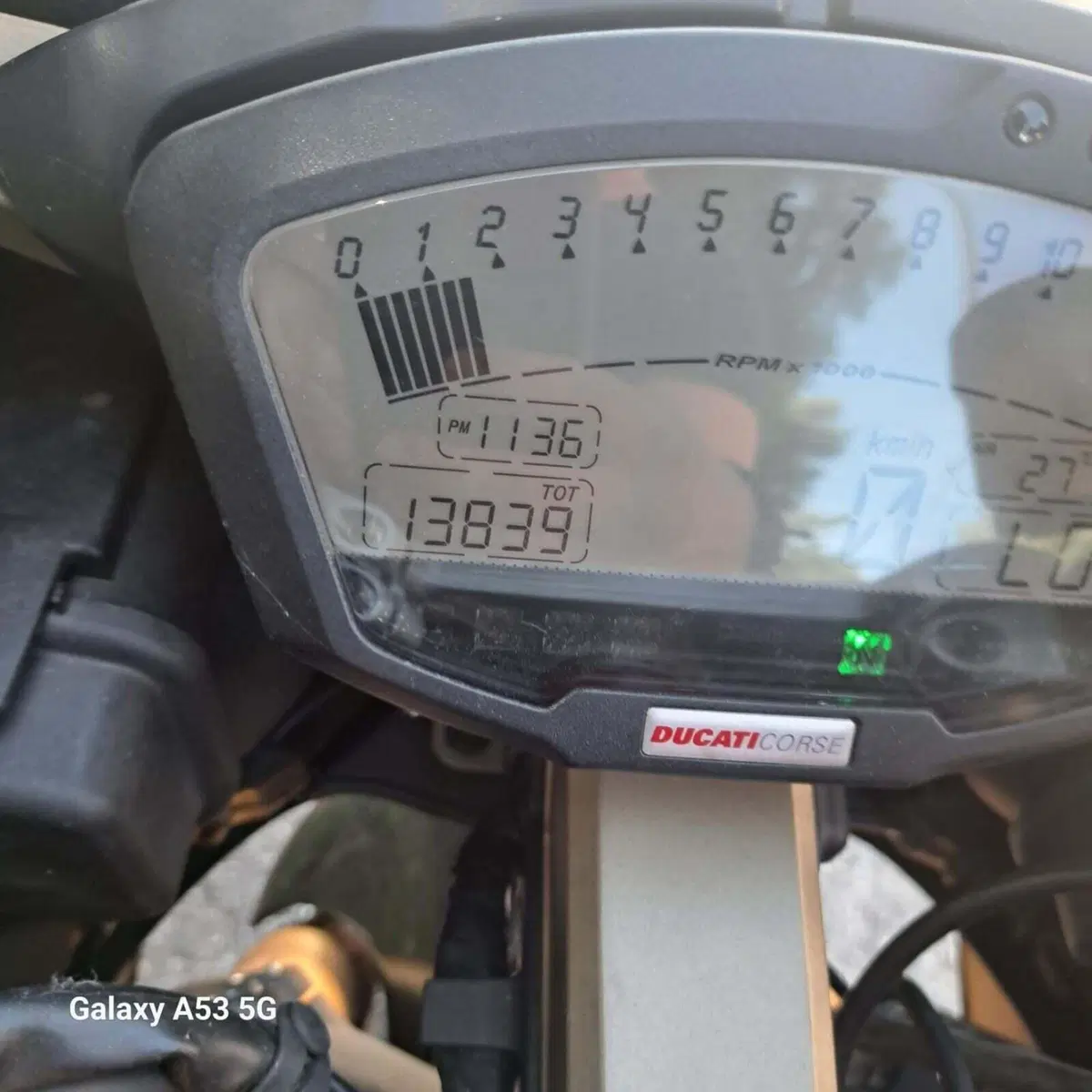 Ducati 1198 SP (2011 - 12) (8)