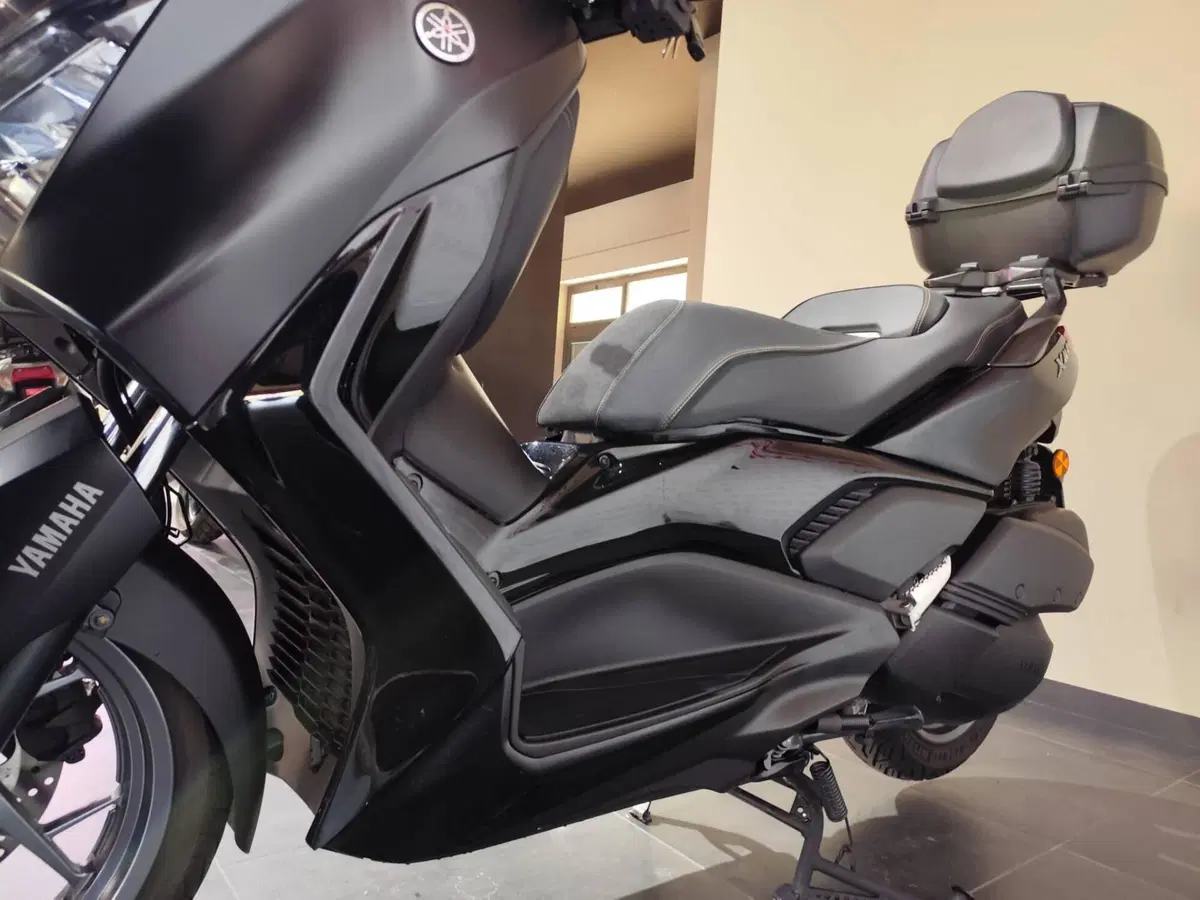 Yamaha X-Max 300 Tech Max (2021 - 24) (6)