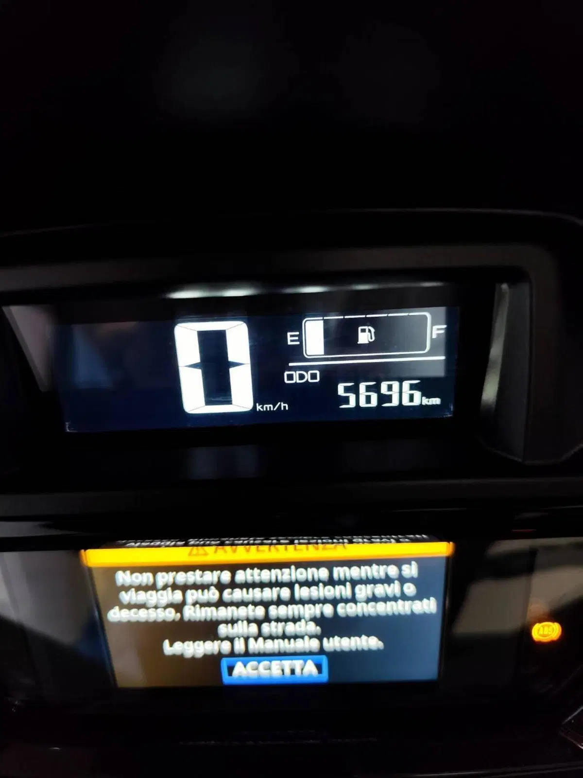 Yamaha X-Max 300 Tech Max (2021 - 24) (9)