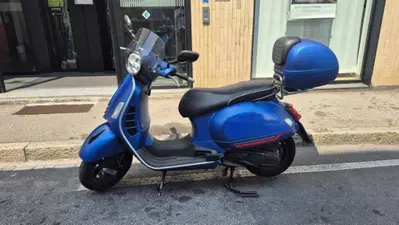 Vespa GTS 300 Hpe (2021 - 22) usata