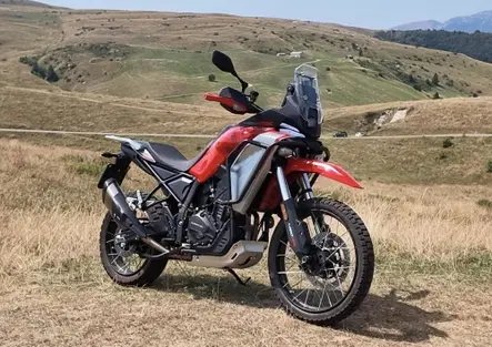 QJ Motor SRT 450 RX: godersi l'offroad con meno di 6000€ - il TEST di Moto.it [VIDEO]