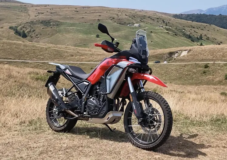 QJ Motor SRT 450 RX: godersi l'offroad con meno di 6000€ - il TEST di Moto.it [VIDEO]
