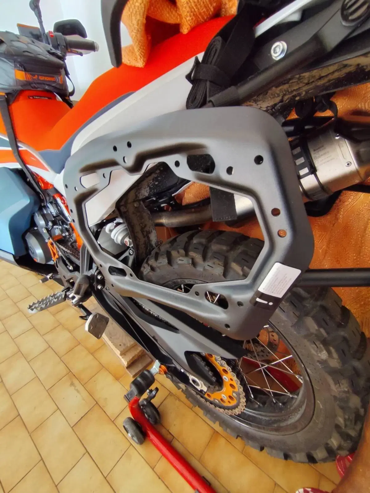 KTM 890 Adventure R Rally (2021) (9)