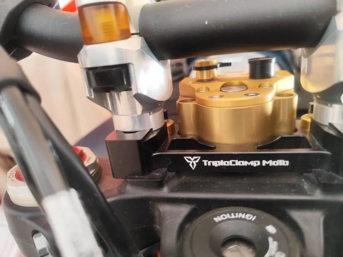 KTM 890 Adventure R Rally (2021) (12)