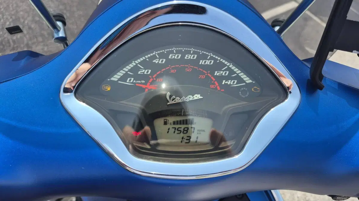 Vespa GTS 300 Hpe (2021 - 22) (6)