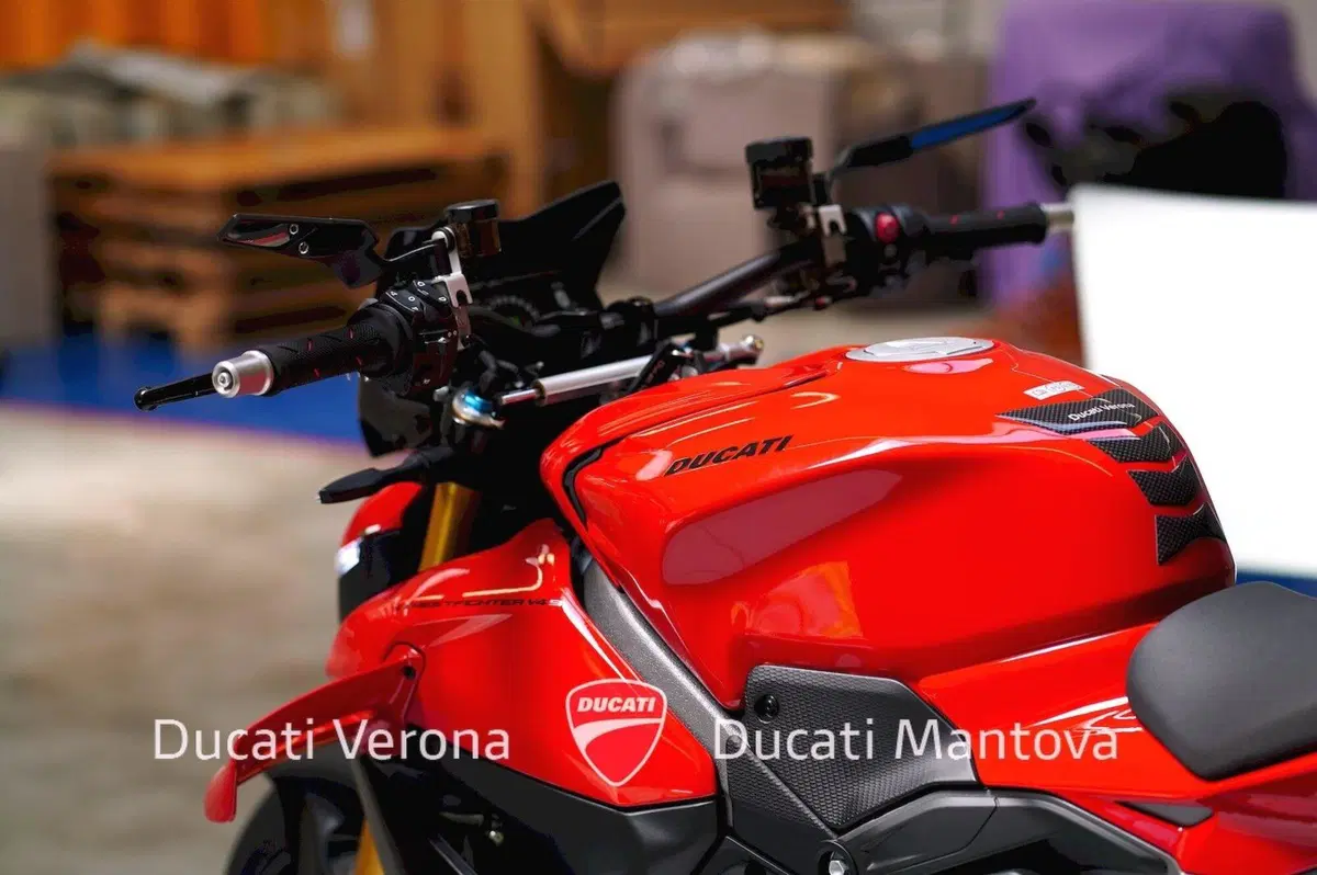 Ducati Streetfighter V4 S (2025 - 26) (17)