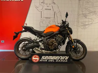 Honda CB 650 R E-Clutch (2024 - 26) usata