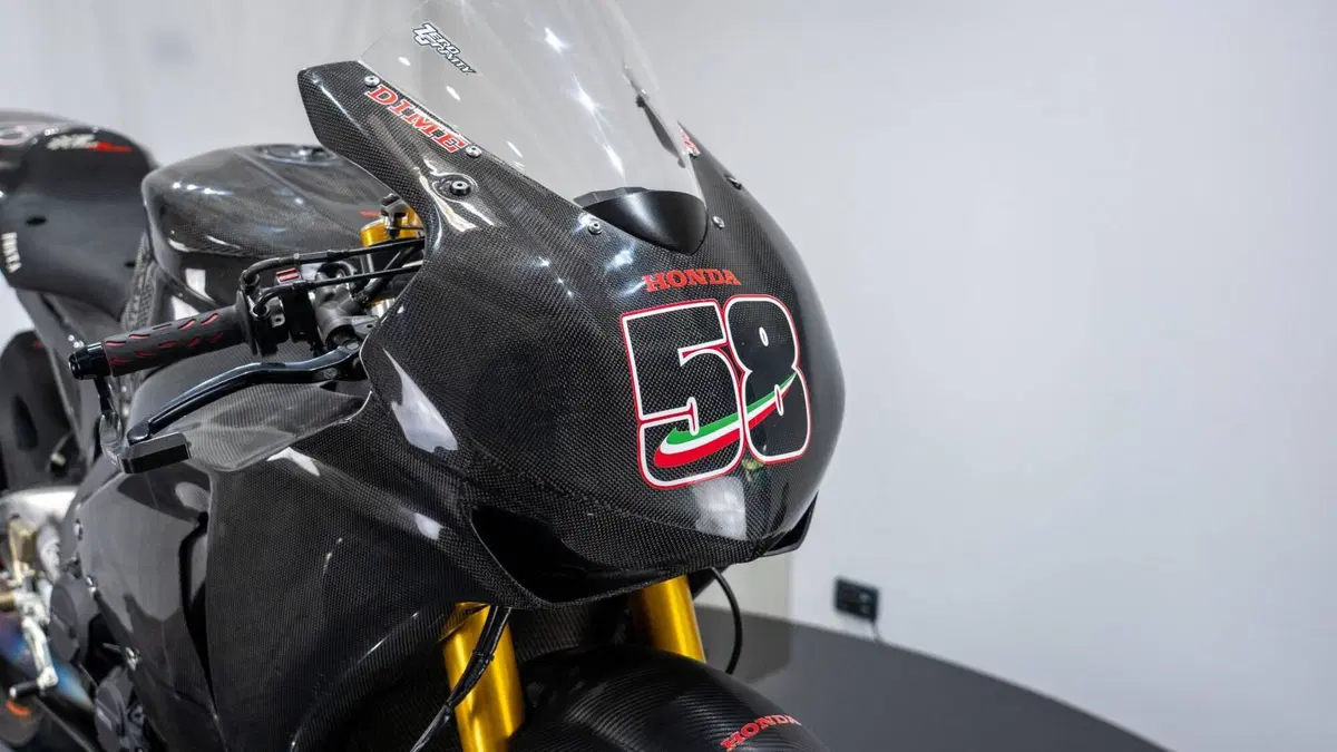 Honda CBR 1000 RR Fireblade (2008 - 11) (2)