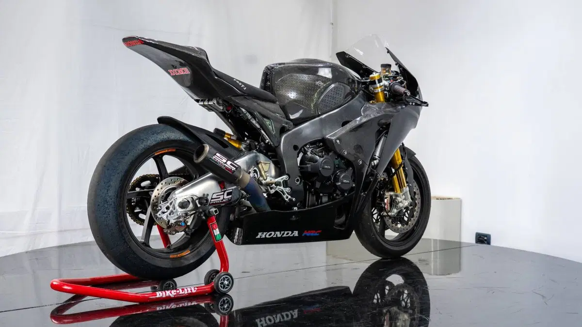 Honda CBR 1000 RR Fireblade (2008 - 11) (16)