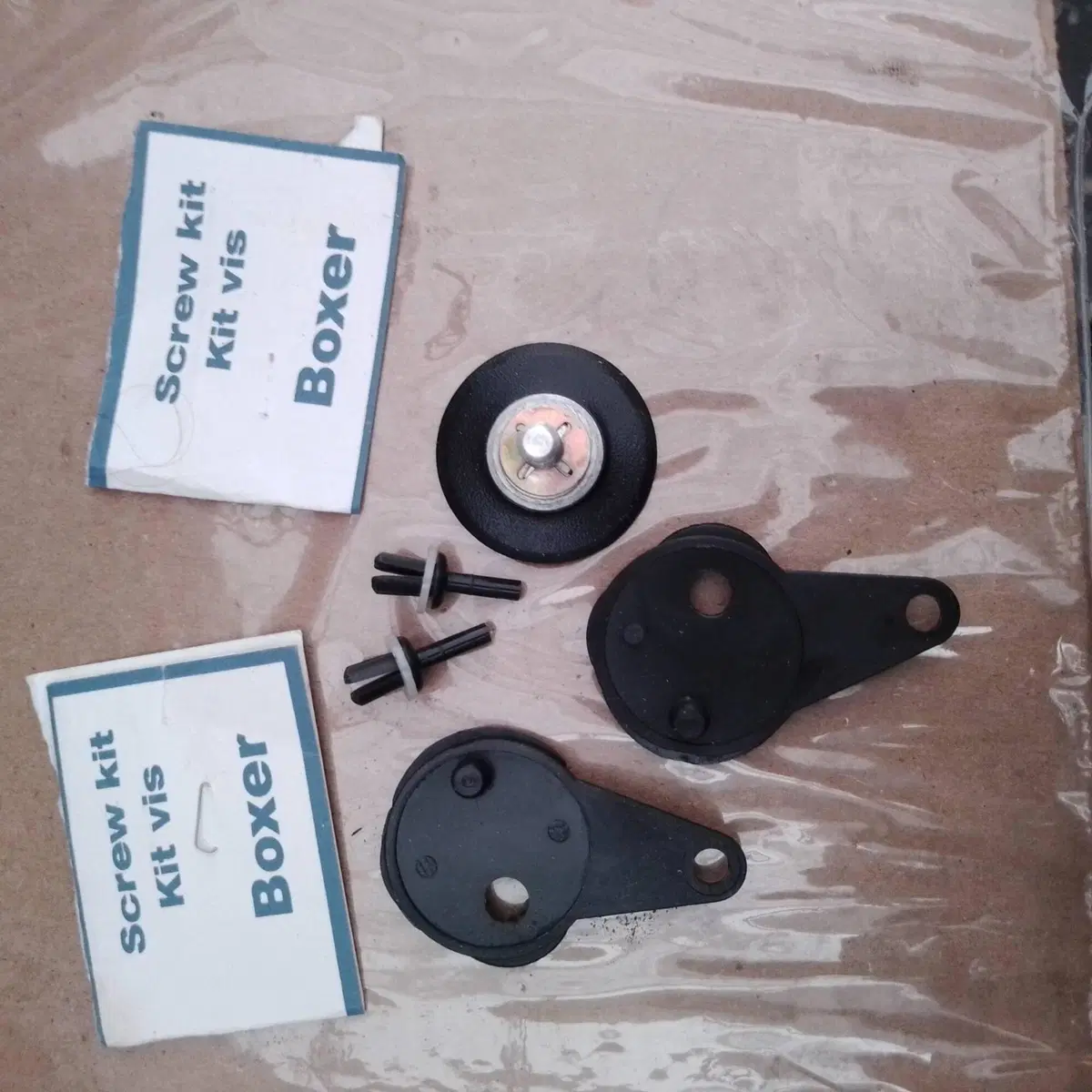 Viti per visiera casco Roof Boxer (3)