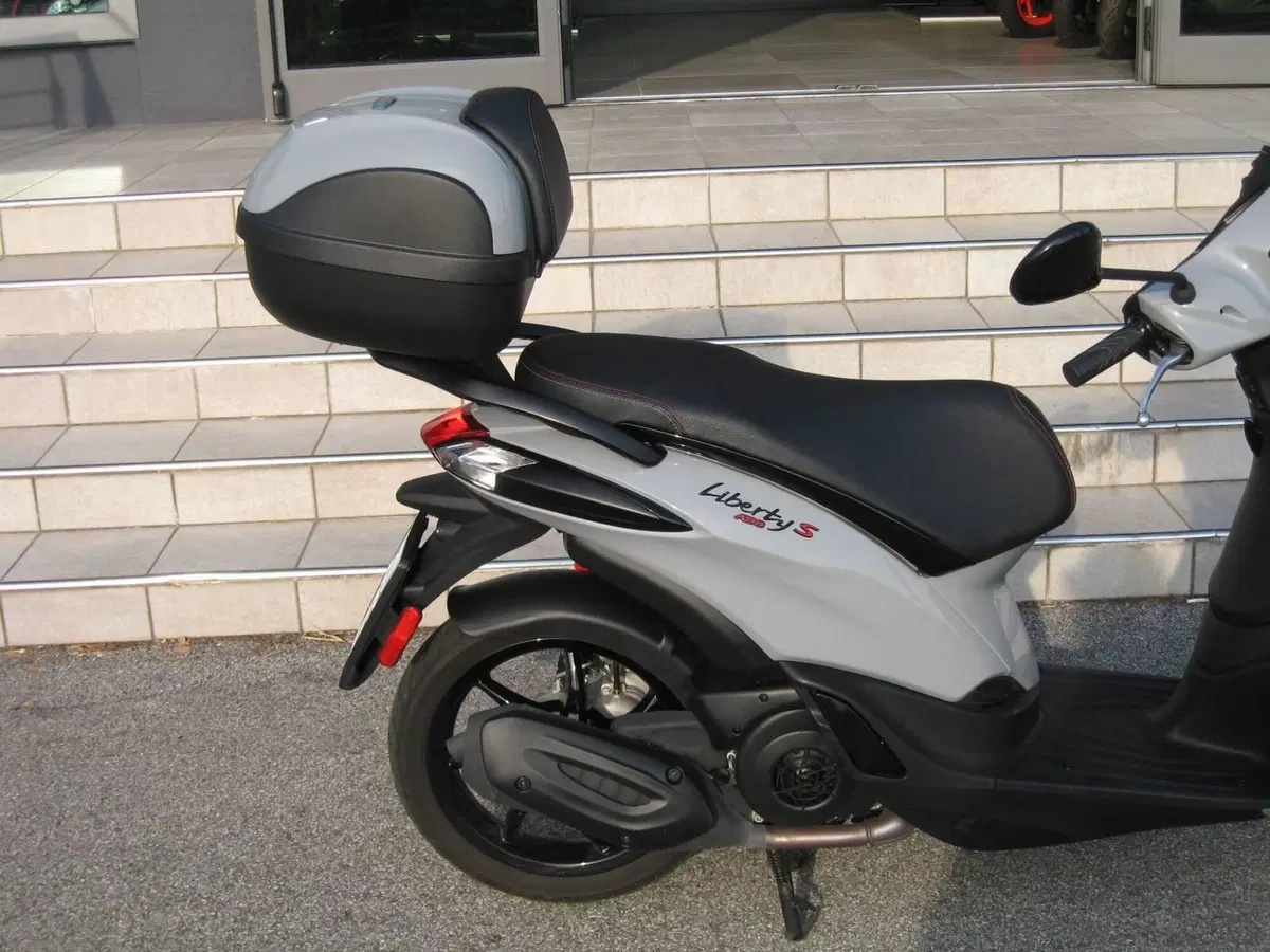 Piaggio Liberty 150 3V S ABS (2021 - 24) (3)