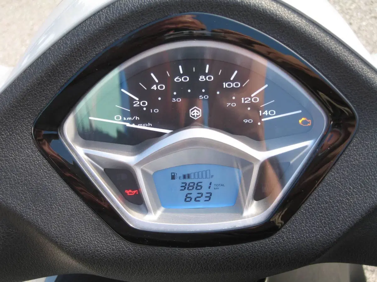 Piaggio Liberty 150 3V S ABS (2021 - 24) (4)