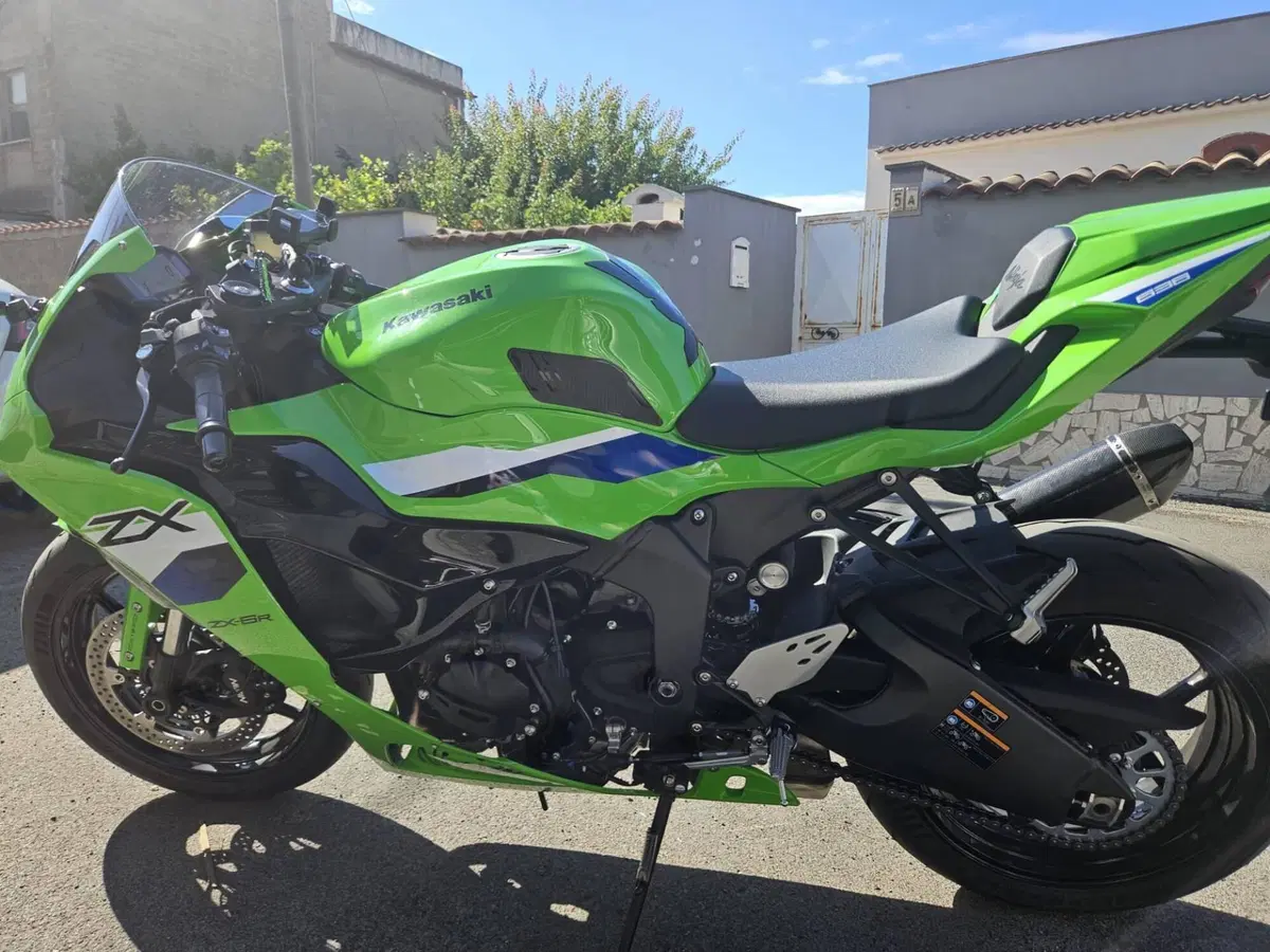 Kawasaki Ninja 636 ZX-6R Performance (2025 - 26) (2)