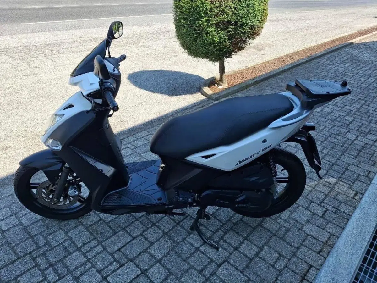 Kymco Agility 150 R16 (3)