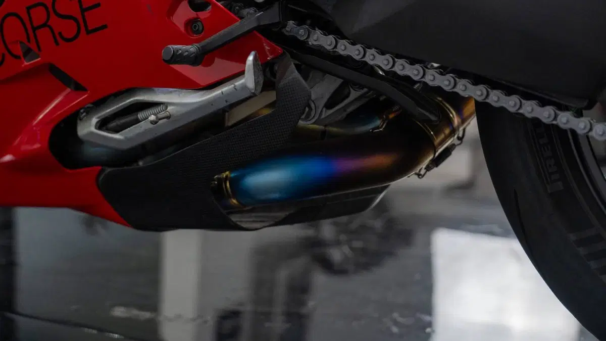 Ducati Panigale V4 R (2023 - 24) (2)