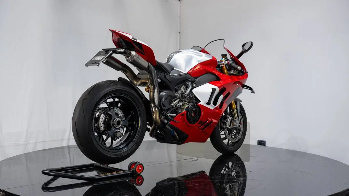 Ducati Panigale V4 R (2023 - 24) (8)
