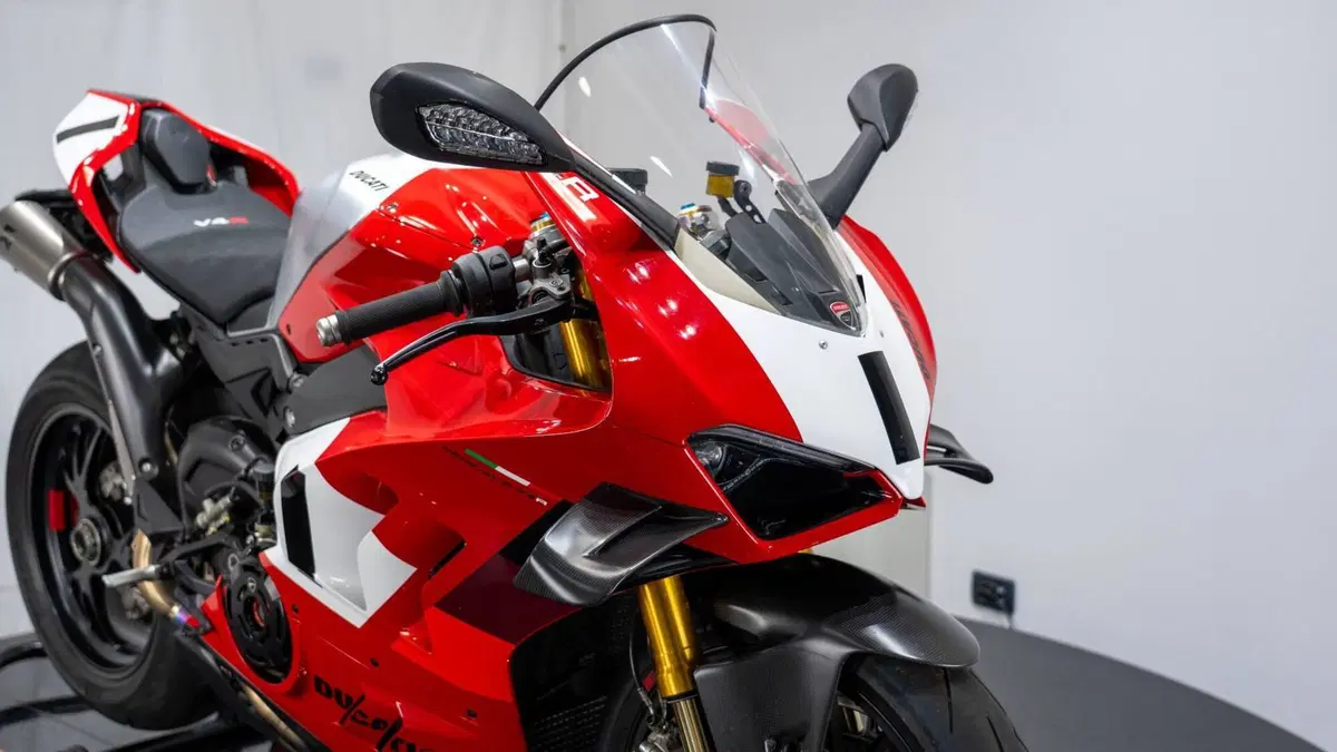 Ducati Panigale V4 R (2023 - 24) (10)