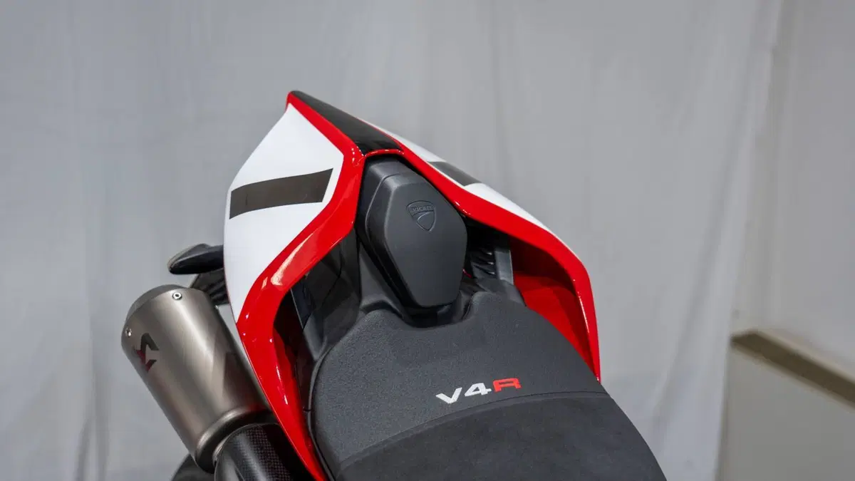 Ducati Panigale V4 R (2023 - 24) (13)