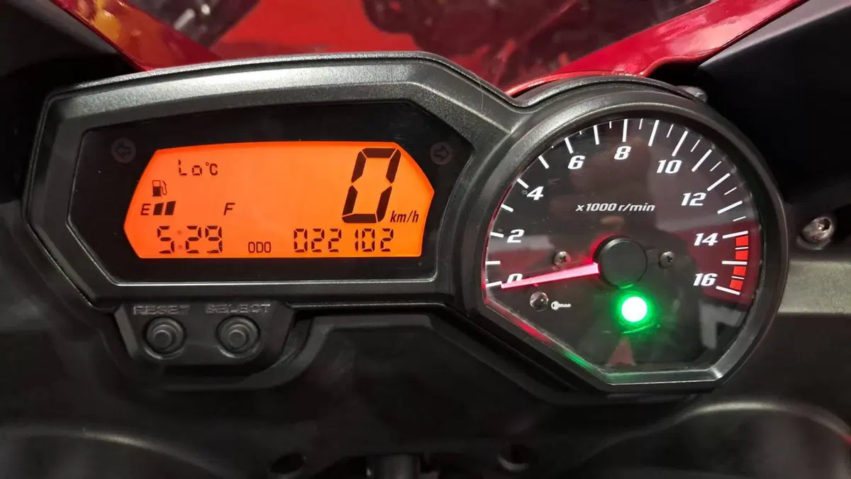 Yamaha FZ6 Fazer S2 (2006 - 11) (13)