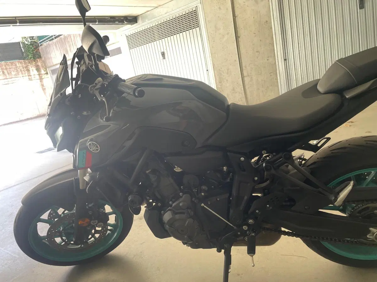 Yamaha MT-07 Pure (2023 - 25) (6)