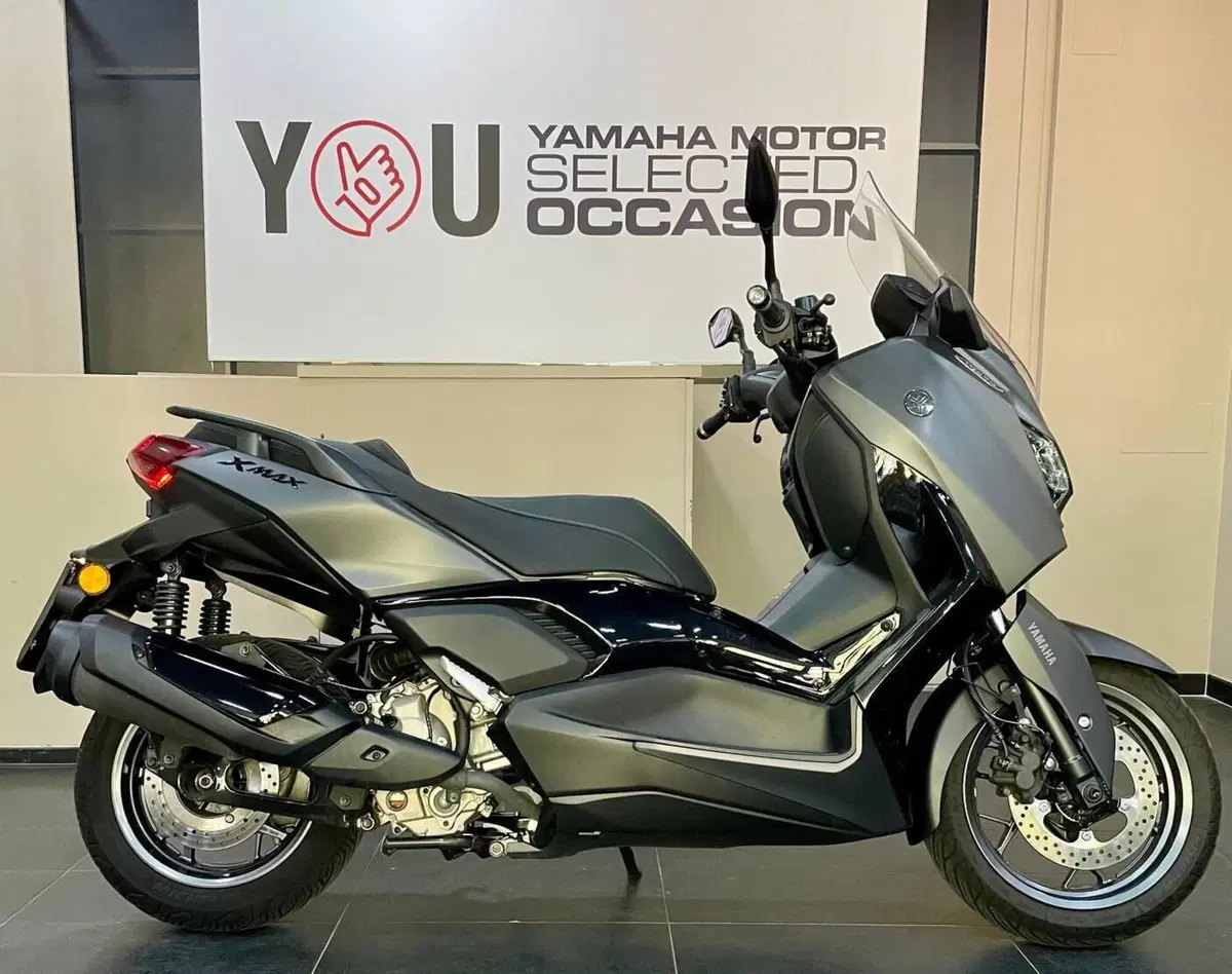 Yamaha X-Max 300 Tech Max (2025 - 26) (3)