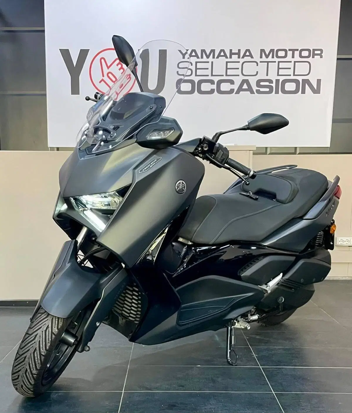 Yamaha X-Max 300 Tech Max (2025 - 26) (2)