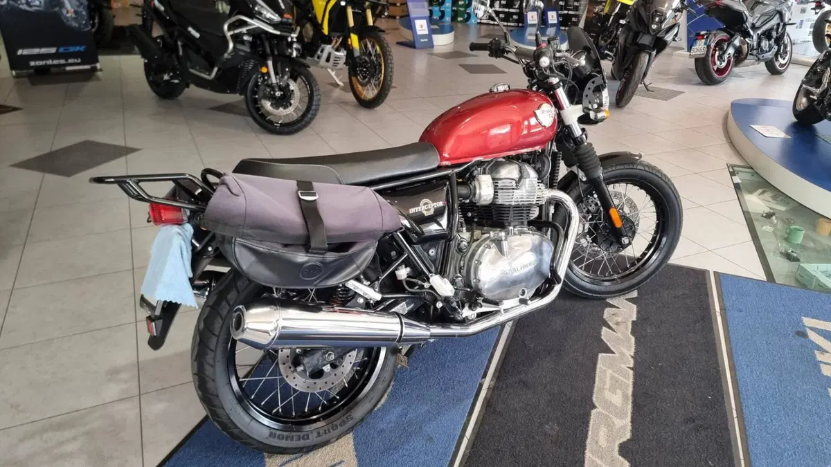 Royal Enfield Interceptor 650 (2021 - 26) (2)